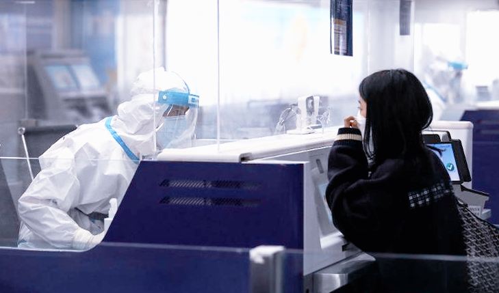 外交部：航空公司不再查验来华人员登机前核酸