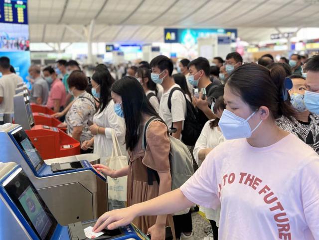 端午节假期福建省口岸迎来三年来客流新高峰 出入境客流量同比增长12.6倍
