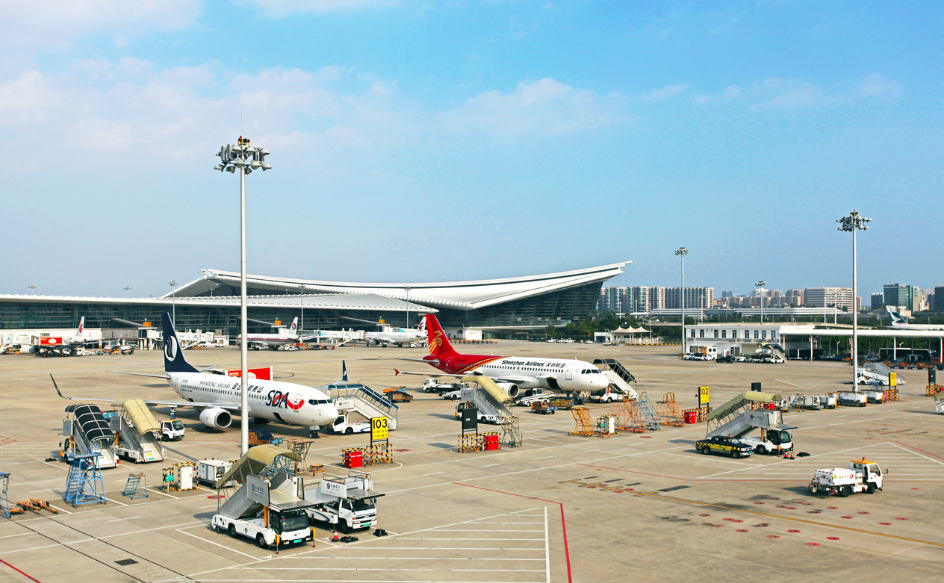 厦门机场启动防汛抗台I级响应 部分进出港航班取消