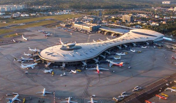 俄罗斯伏努科沃机场暂停航班起降