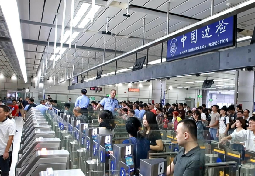 国庆长假出境游或迎井喷，签证办理“进度条”了解一下