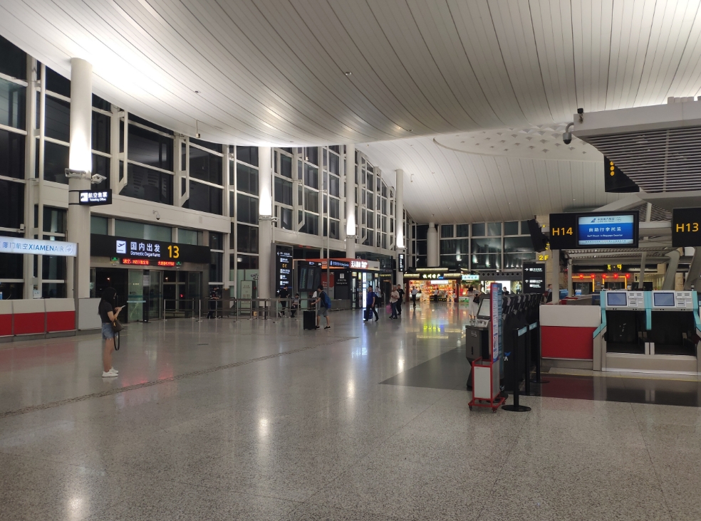 杭州拟向进出萧山机场乘客征收运费